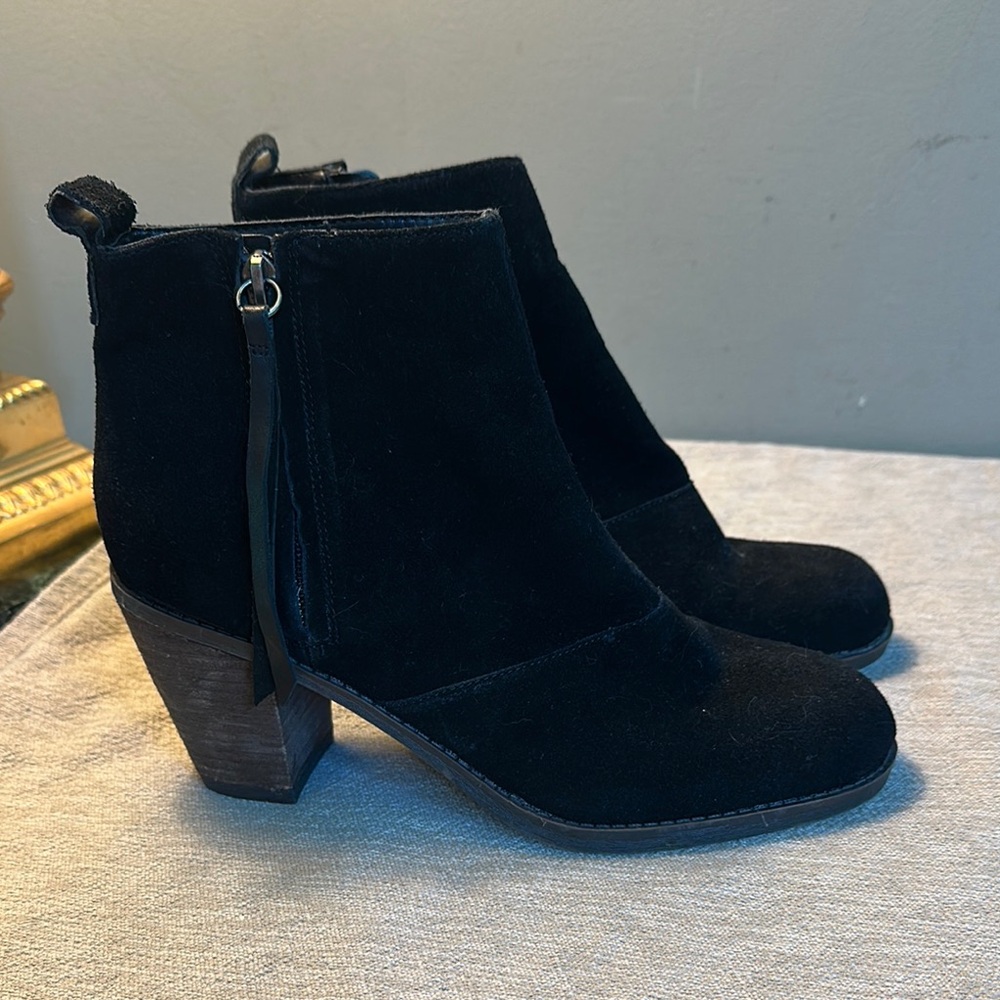 Black Dulce Vita Suede Ankle Boots